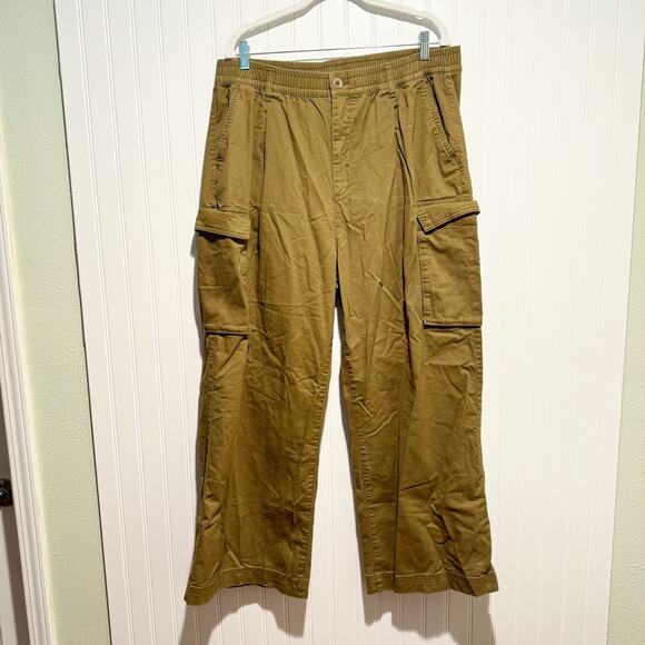 Old Navy Pull On Wide Leg Cargo Pants Satin Moss Comfort Waistband Size XL - Picture 2 of 6